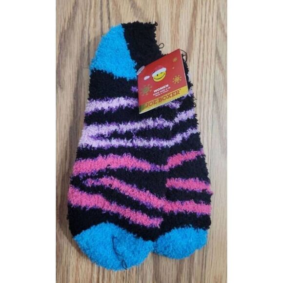 Joe Boxer Womens Cozy Multicolor Fuzzy Crew Socks Shoe Size 4-10 Zebra Animal Pr - Picture 1 of 3